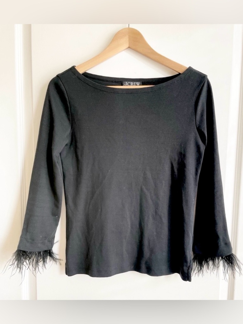 J.Crew Women’s Black Ostrich Feather Trim Sleeve Top Size XXS Minimalist Glam